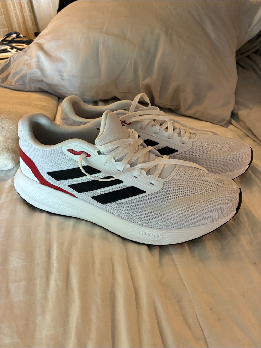 adidas Men’s White Athletic Running Shoes W/Black Stripes & Red Accent-Size 12